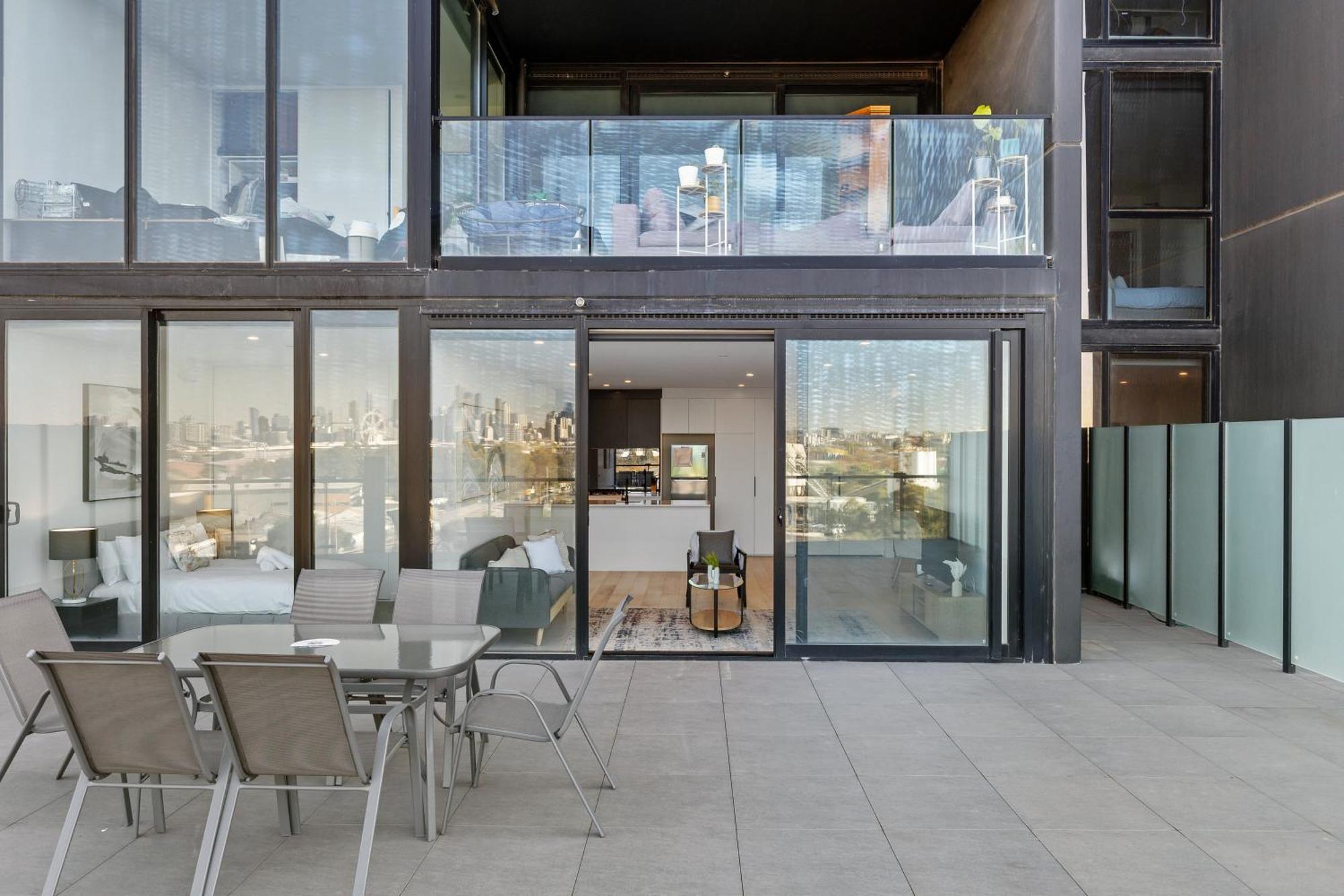 מלבורן Stunning River & City Views And Huge Balcony! מראה חיצוני תמונה