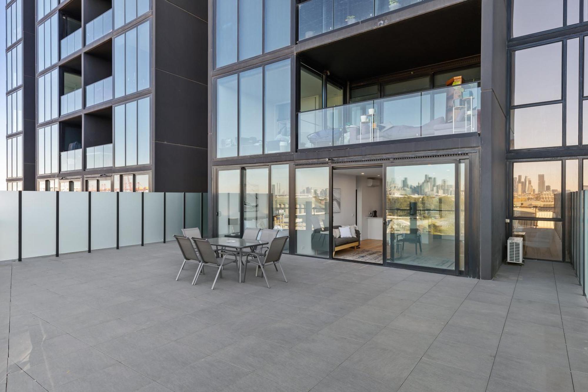 מלבורן Stunning River & City Views And Huge Balcony! מראה חיצוני תמונה